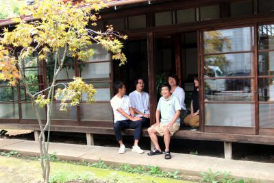 縁を紡ぐ久米川町46番地の庭