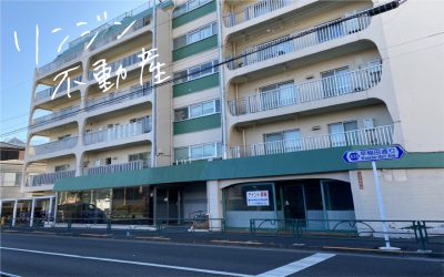 外観がレトロなガラス張り店舗|上井草
