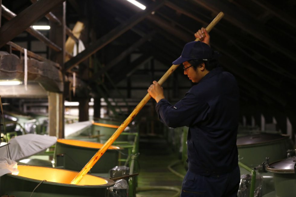 石川酒造を代表するのは日本酒・多満自慢。地ビール・多摩の恵も近年は日本酒と同等の売上げを誇るほどに
