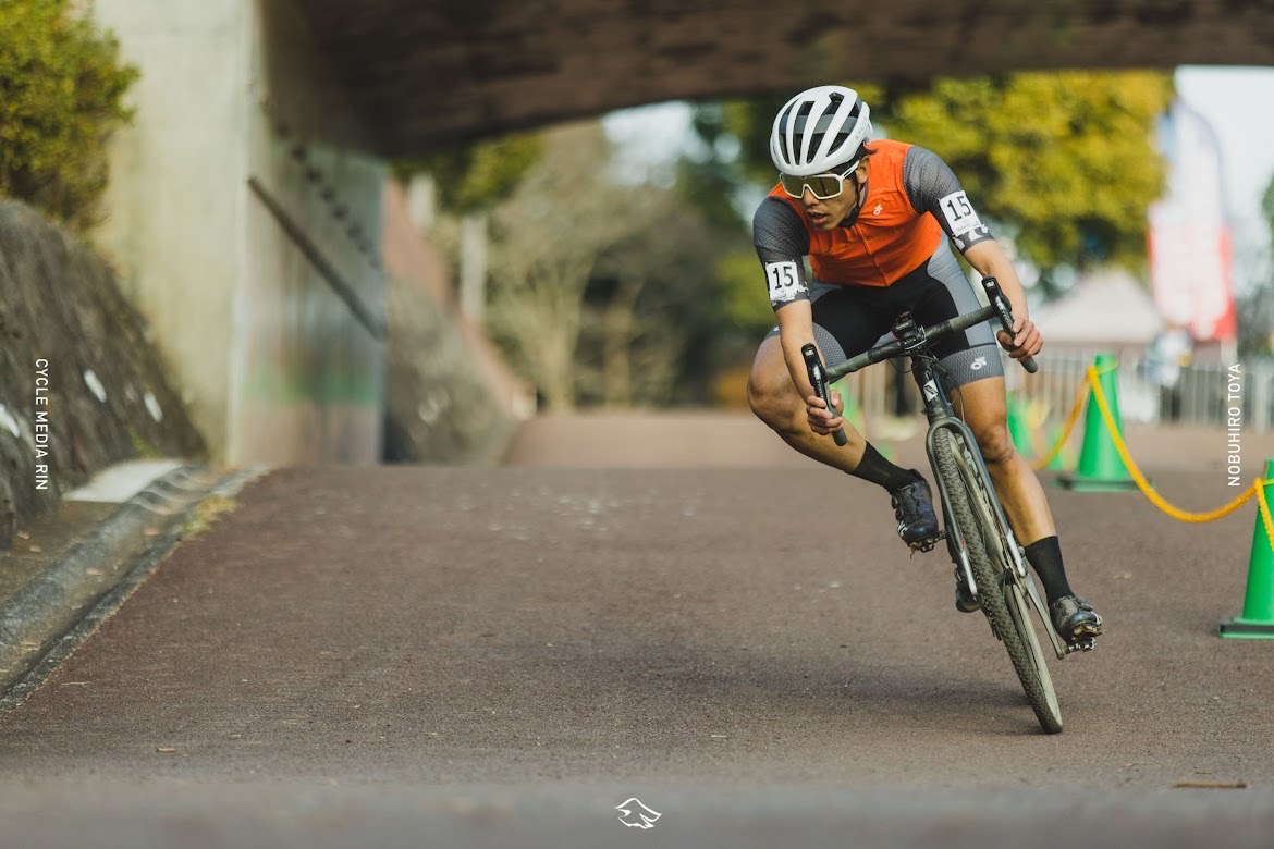 サイクリスト仲間たちと運営している「サイクルメディア輪」は、自転車の楽しさを伝えるメディア。田渕さんは映像制作を担当