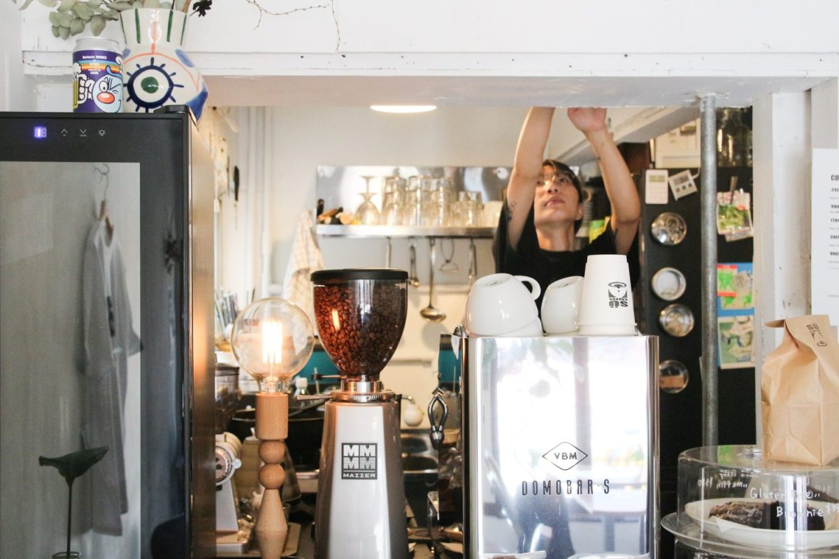 コーヒーやお菓子を持って、横田基地のファーマーズマーケットに出店することも