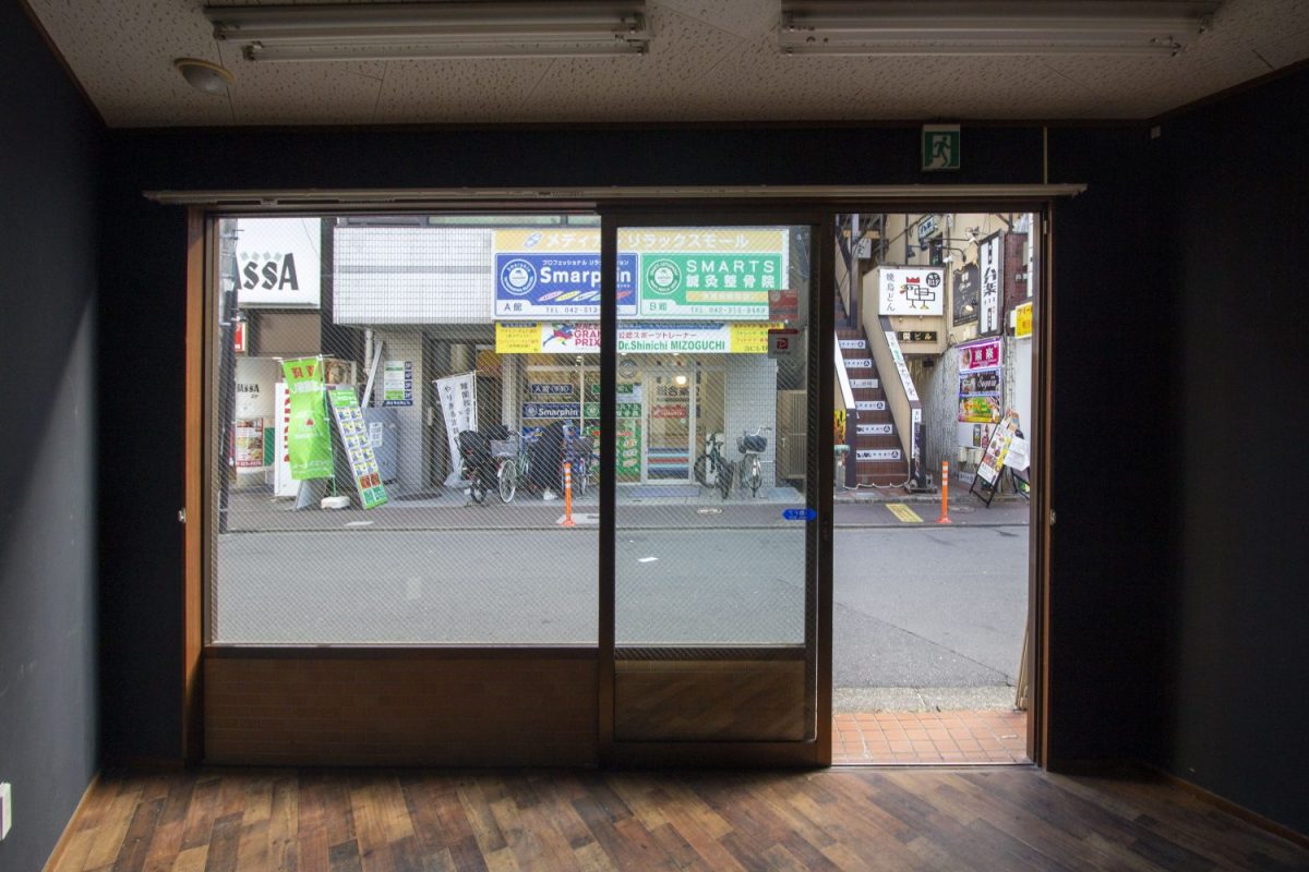 大きな窓をどう使うかが集客のポイントになりそう