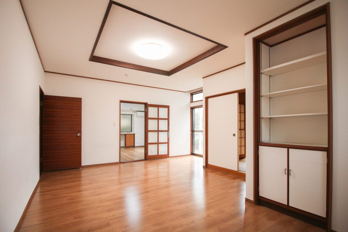 12帖の洋室。収納もたくさん